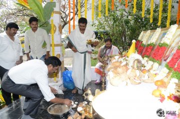 Manalo Okadu Movie Opening